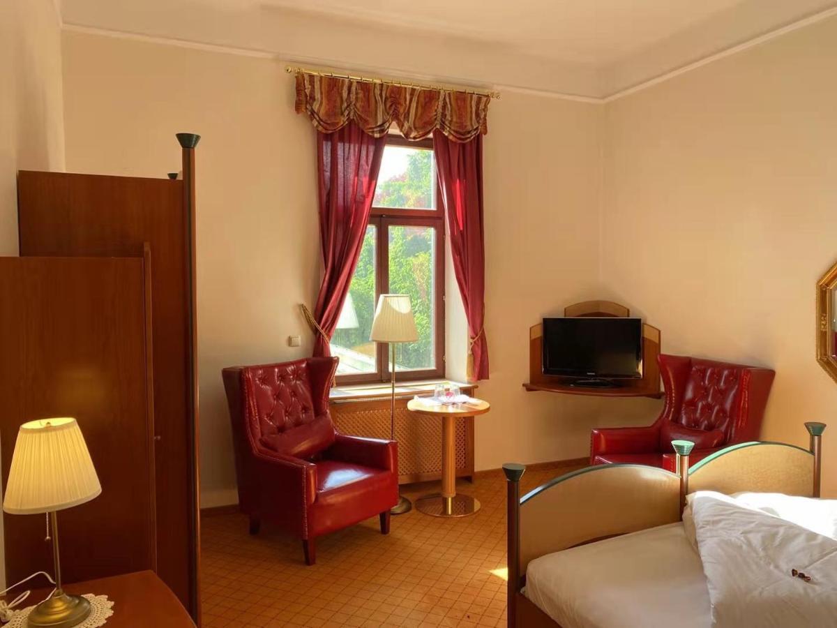 Hotel Kaiser Franz Josef Millstatt Exteriör bild